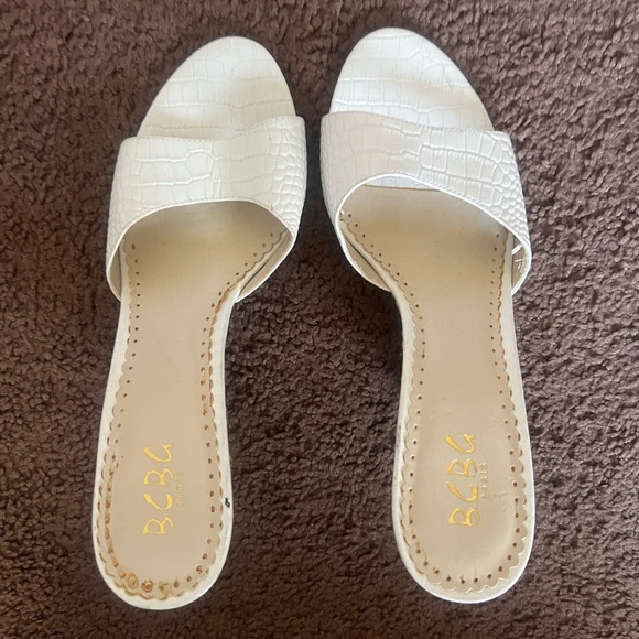 BCBG Peep toe shoes - Picture 1 of 3